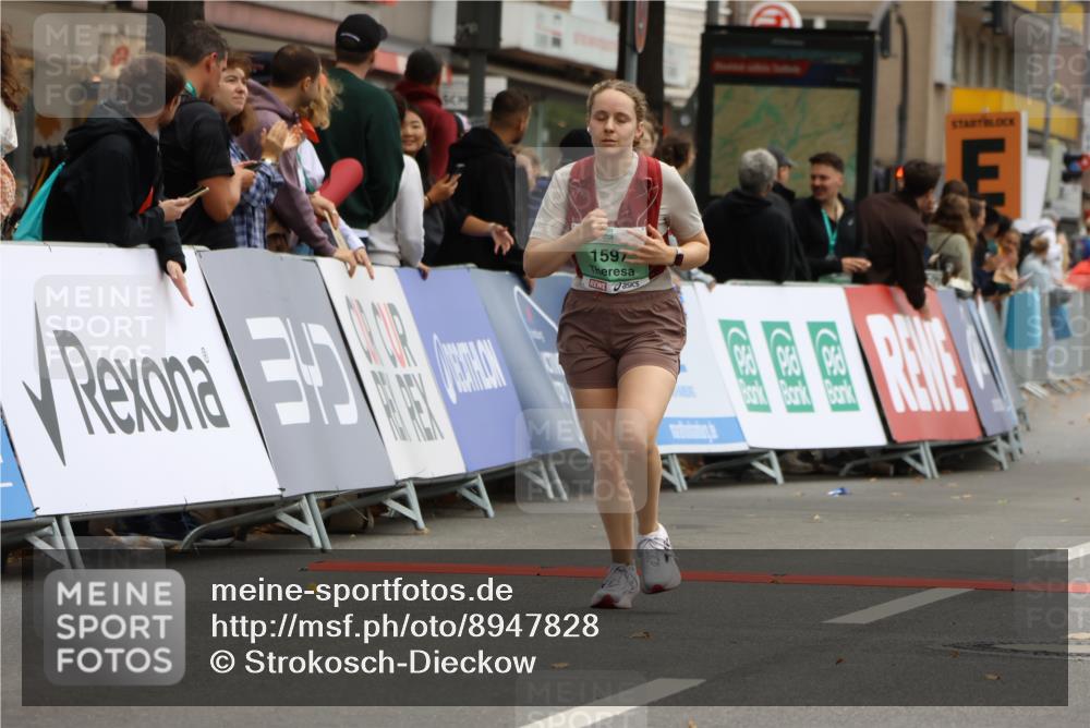 21.09.2025 - PSD Bank Halbmarathon Strokosch-Dieckow http://msf.ph/oto/8947828 21.09.2025 12:28:34 Ziel 1597, 3557 meine-sportfotos.de