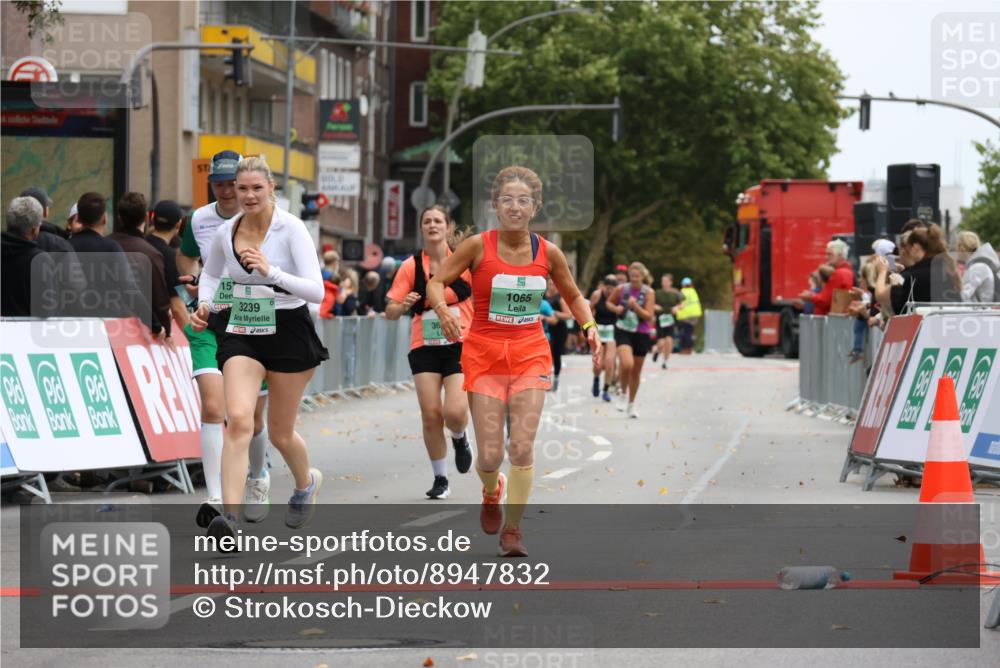 21.09.2025 - PSD Bank Halbmarathon Strokosch-Dieckow http://msf.ph/oto/8947832 21.09.2025 12:28:44 Ziel 1065, 1573, 1597, 3239, 3684 meine-sportfotos.de