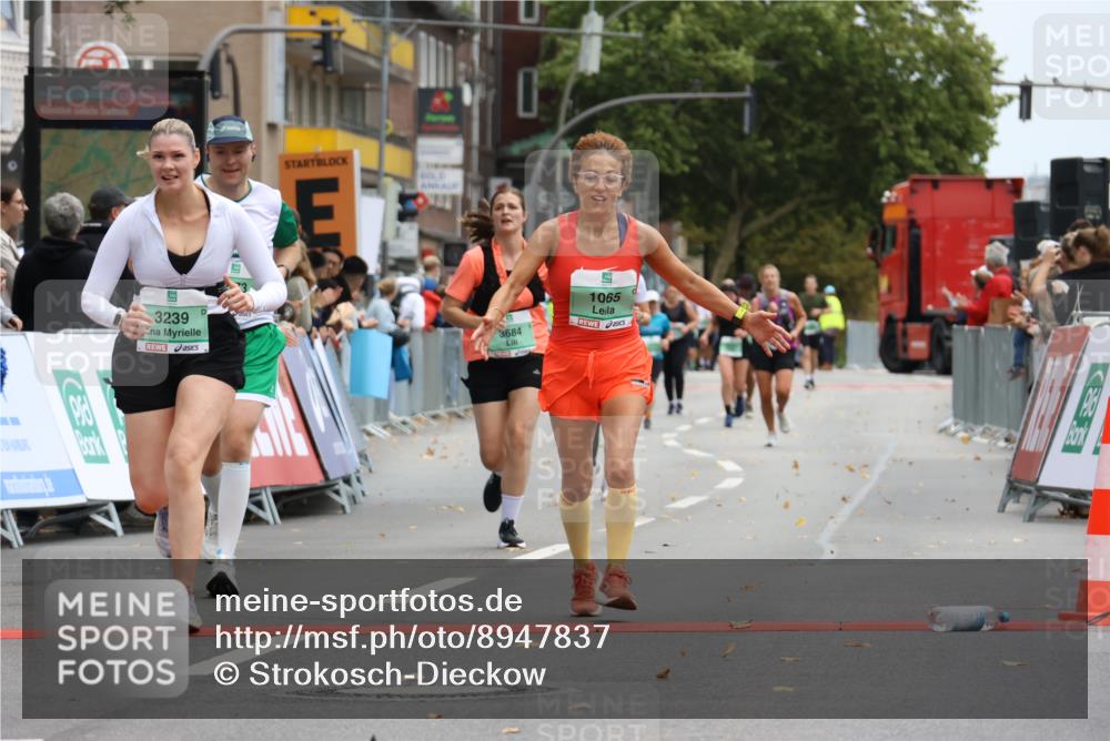 21.09.2025 - PSD Bank Halbmarathon Strokosch-Dieckow http://msf.ph/oto/8947837 21.09.2025 12:28:45 Ziel 1065, 1573, 3239, 3684, 3685 meine-sportfotos.de