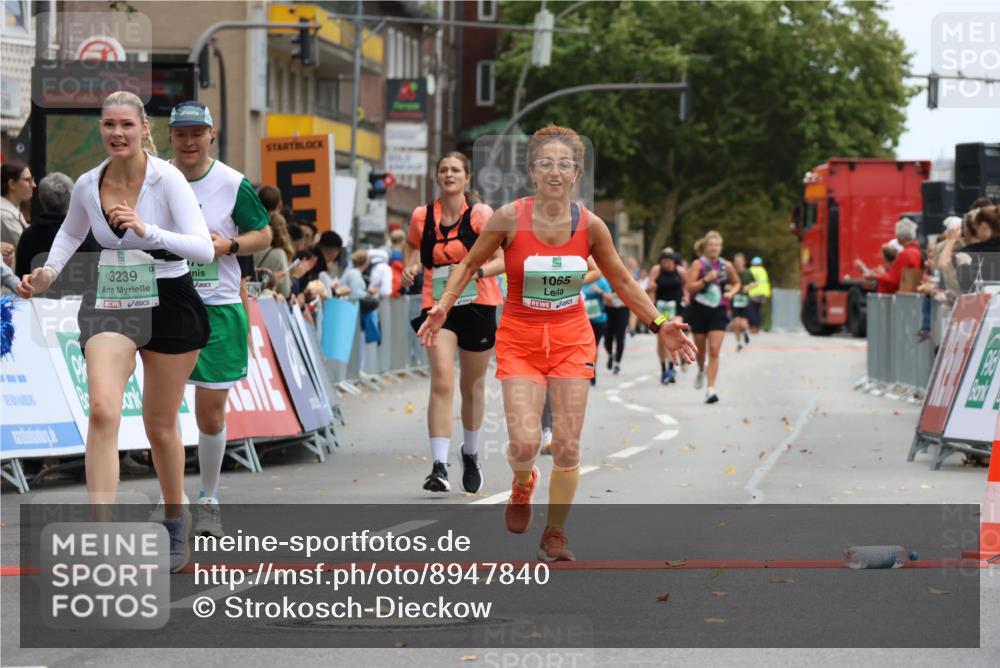 21.09.2025 - PSD Bank Halbmarathon Strokosch-Dieckow http://msf.ph/oto/8947840 21.09.2025 12:28:45 Ziel 1065, 1573, 3239, 3684, 3685 meine-sportfotos.de