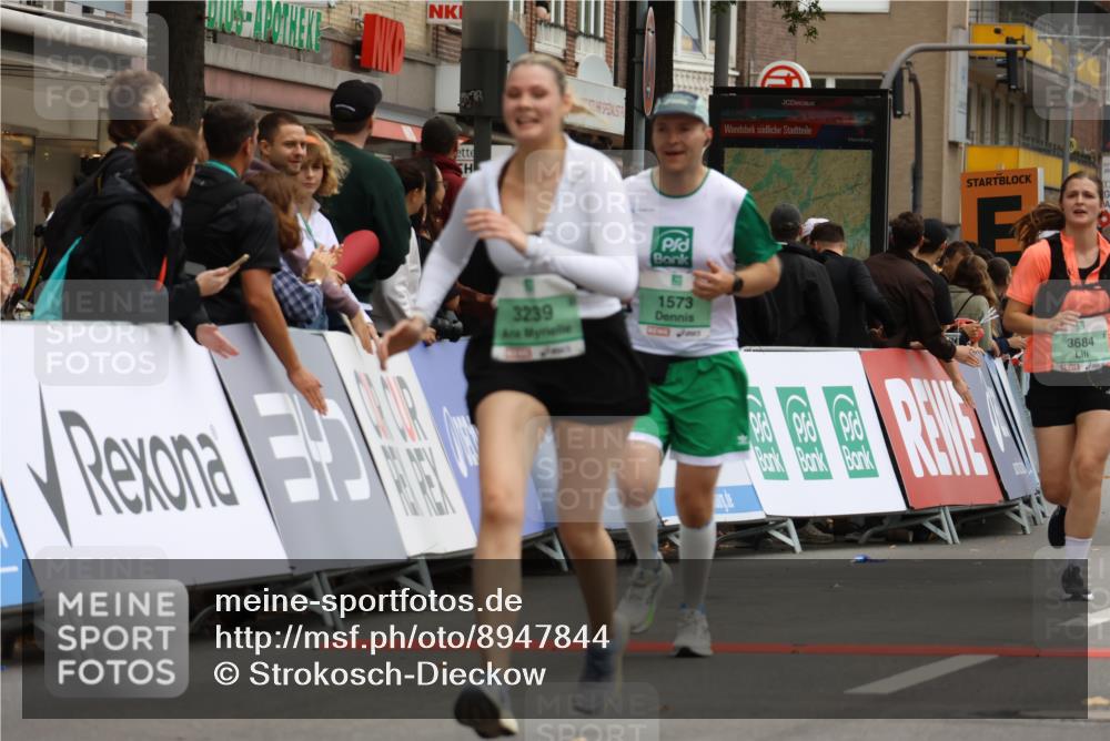 21.09.2025 - PSD Bank Halbmarathon Strokosch-Dieckow http://msf.ph/oto/8947844 21.09.2025 12:28:46 Ziel 1065, 1573, 3239, 3684, 3685 meine-sportfotos.de