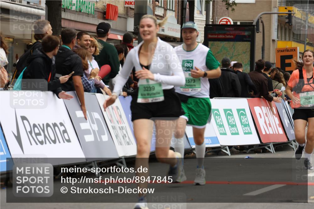 21.09.2025 - PSD Bank Halbmarathon Strokosch-Dieckow http://msf.ph/oto/8947845 21.09.2025 12:28:46 Ziel 1065, 1573, 3239, 3684, 3685 meine-sportfotos.de