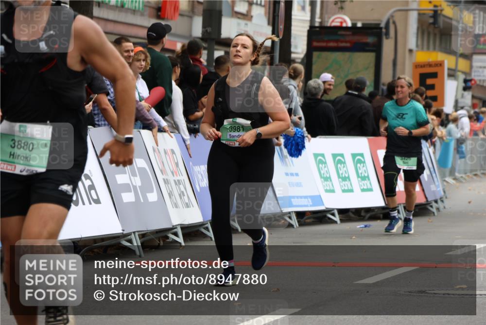 21.09.2025 - PSD Bank Halbmarathon Strokosch-Dieckow http://msf.ph/oto/8947880 21.09.2025 12:29:11 Ziel 1652, 3426, 3527, 3880, 3981 meine-sportfotos.de