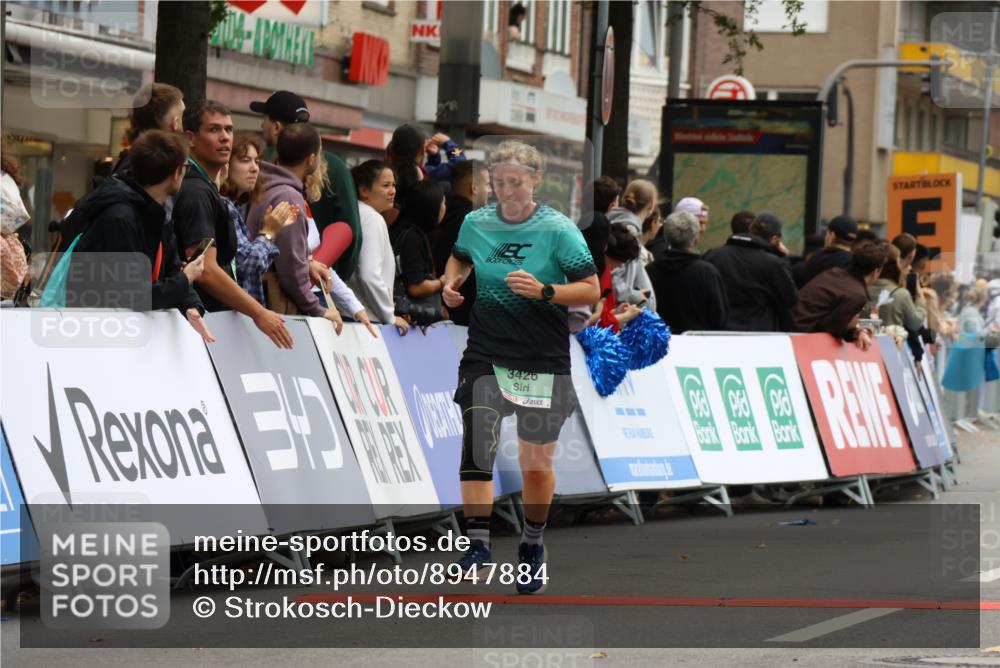 21.09.2025 - PSD Bank Halbmarathon Strokosch-Dieckow http://msf.ph/oto/8947884 21.09.2025 12:29:15 Ziel 1652, 1766, 3426, 3527, 3880, 3981 meine-sportfotos.de