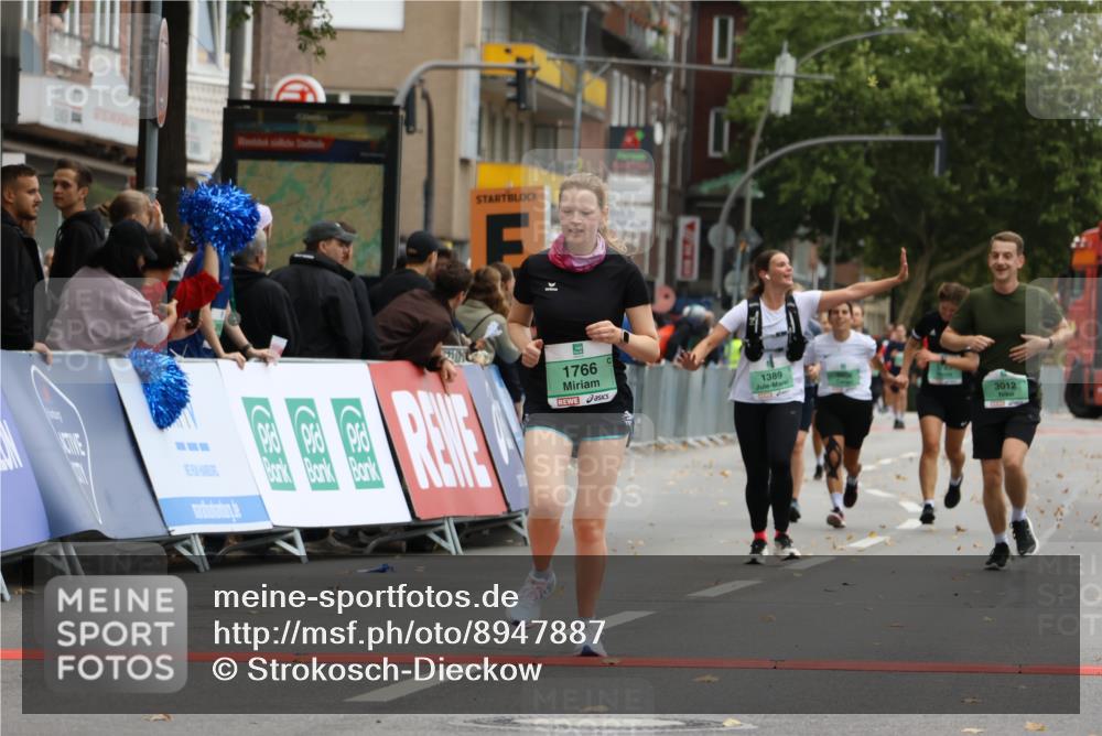 21.09.2025 - PSD Bank Halbmarathon Strokosch-Dieckow http://msf.ph/oto/8947887 21.09.2025 12:29:19 Ziel 1389, 1766, 3012, 3426, 3981 meine-sportfotos.de