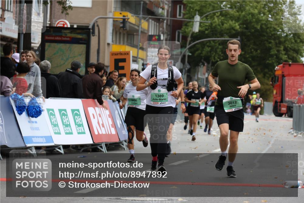 21.09.2025 - PSD Bank Halbmarathon Strokosch-Dieckow http://msf.ph/oto/8947892 21.09.2025 12:29:23 Ziel 1389, 1766, 3012, 3426, 3606, 3779, 3783 meine-sportfotos.de
