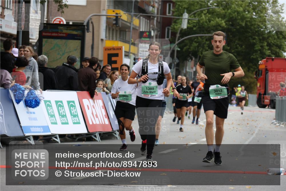 21.09.2025 - PSD Bank Halbmarathon Strokosch-Dieckow http://msf.ph/oto/8947893 21.09.2025 12:29:23 Ziel 1389, 1766, 3012, 3426, 3606, 3779, 3783 meine-sportfotos.de