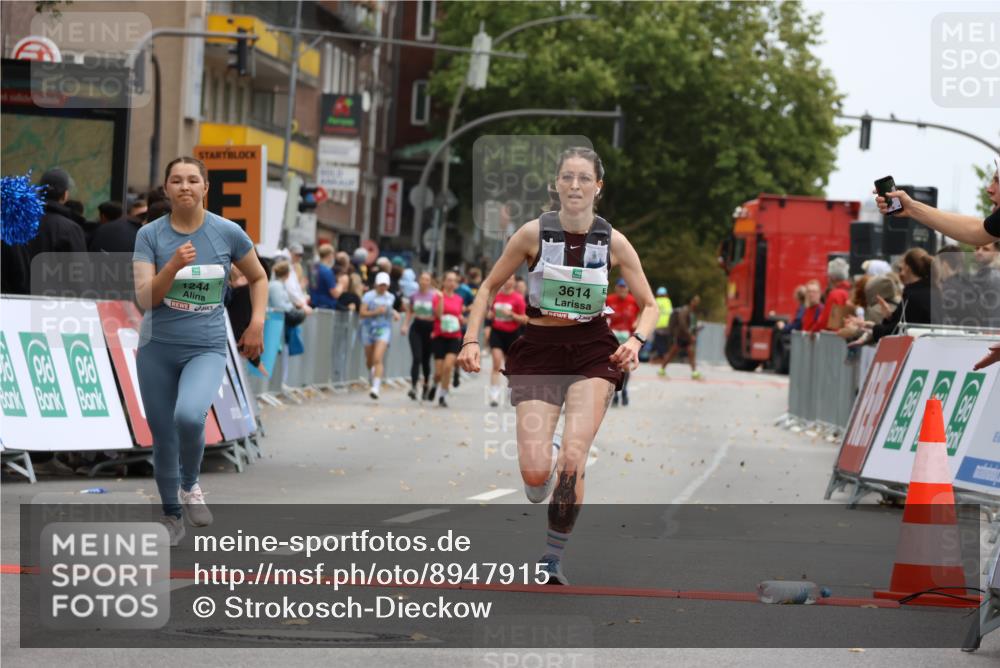 21.09.2025 - PSD Bank Halbmarathon Strokosch-Dieckow http://msf.ph/oto/8947915 21.09.2025 12:29:40 Ziel 1244, 1678, 2845, 3592, 3614, 3625, 3741 meine-sportfotos.de