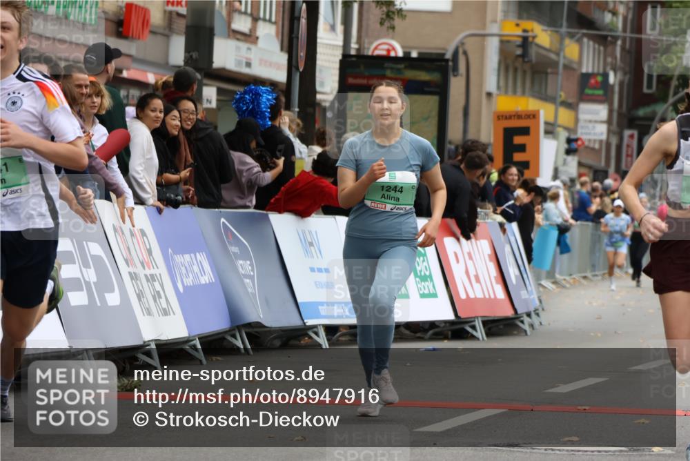 21.09.2025 - PSD Bank Halbmarathon Strokosch-Dieckow http://msf.ph/oto/8947916 21.09.2025 12:29:41 Ziel 1244, 1678, 2845, 3592, 3614, 3625, 3741 meine-sportfotos.de