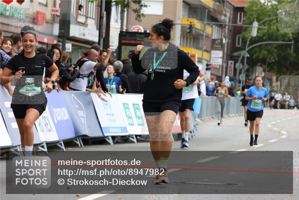 21.09.2025 - PSD Bank Halbmarathon Strokosch-Dieckow http://msf.ph/oto/8947982 21.09.2025 12:30:48 Ziel 2948, 3470, 3581, 3884 meine-sportfotos.de