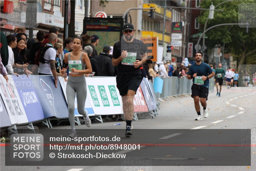 21.09.2025 - PSD Bank Halbmarathon Strokosch-Dieckow http://msf.ph/oto/8948001 21.09.2025 12:31:01 Ziel 1224, 2948, 3581, 3730, 3827 meine-sportfotos.de