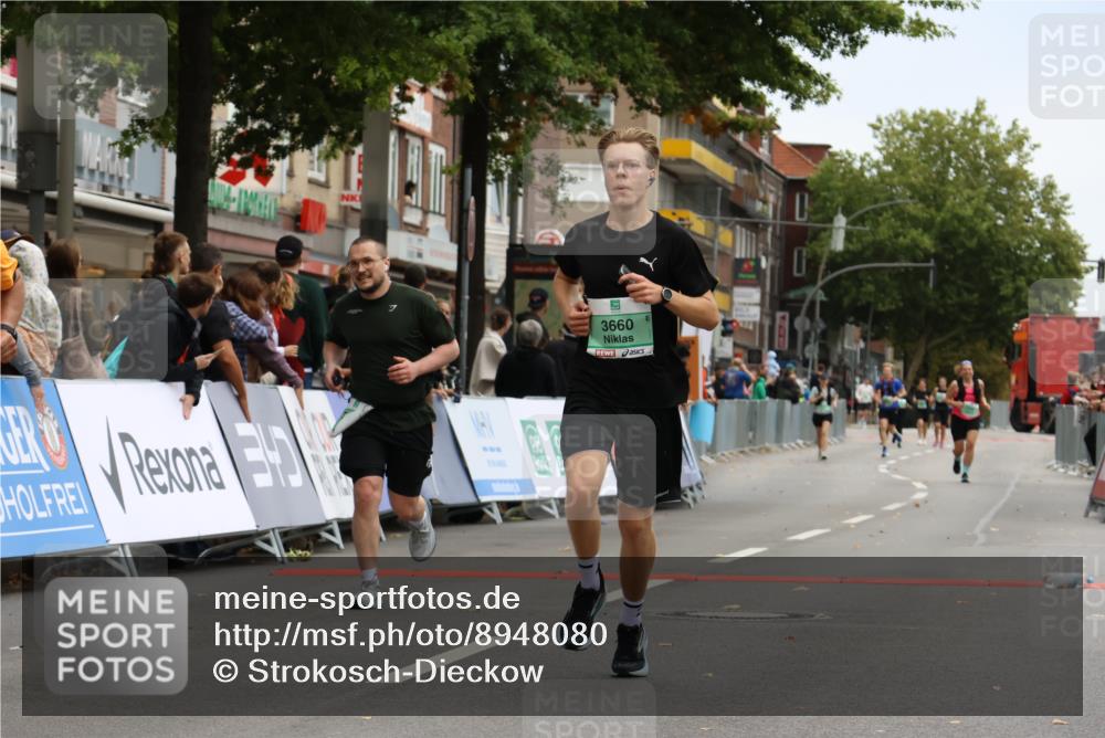 21.09.2025 - PSD Bank Halbmarathon Strokosch-Dieckow http://msf.ph/oto/8948080 21.09.2025 12:32:44 Ziel 3379, 3532, 3660 meine-sportfotos.de