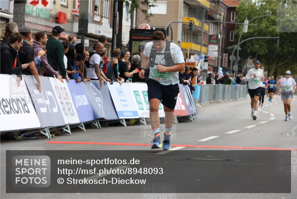 21.09.2025 - PSD Bank Halbmarathon Strokosch-Dieckow http://msf.ph/oto/8948093 21.09.2025 12:33:19 Ziel 1301, 1302, 3250, 3370, 3400 meine-sportfotos.de