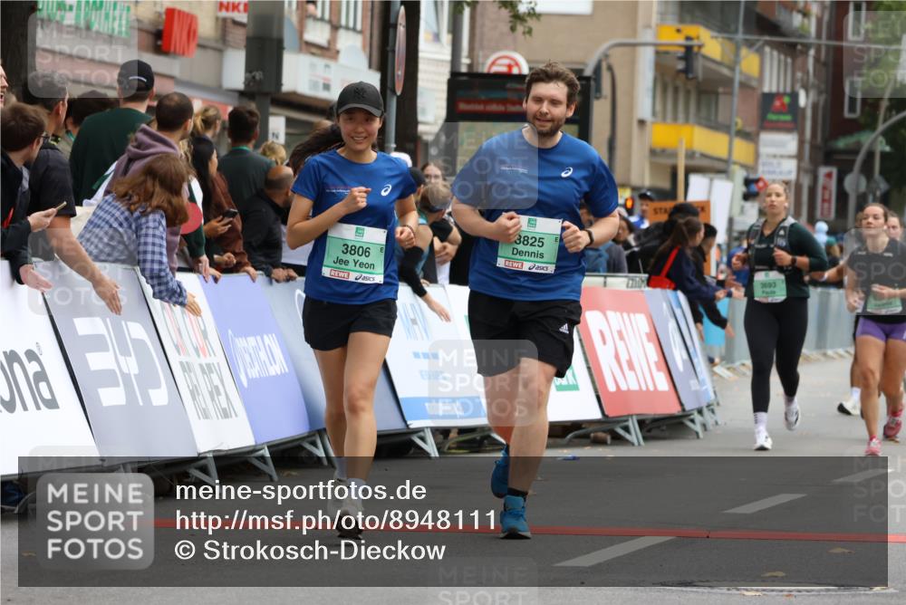 21.09.2025 - PSD Bank Halbmarathon Strokosch-Dieckow http://msf.ph/oto/8948111 21.09.2025 12:33:49 Ziel 3401, 3693, 3697, 3806, 3825 meine-sportfotos.de