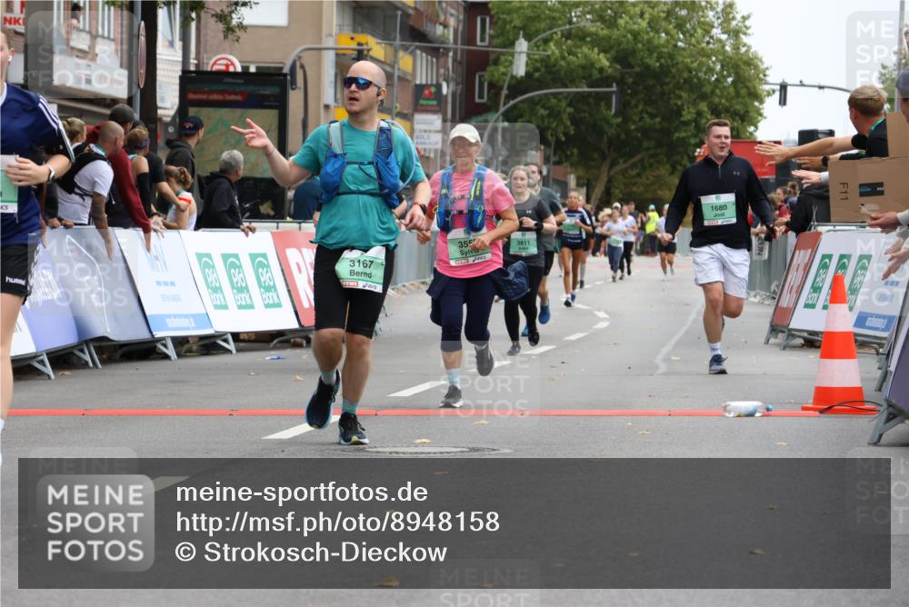 21.09.2025 - PSD Bank Halbmarathon Strokosch-Dieckow http://msf.ph/oto/8948158 21.09.2025 12:34:56 Ziel 1108, 1680, 3167, 3550, 3561, 3802, 3811 meine-sportfotos.de