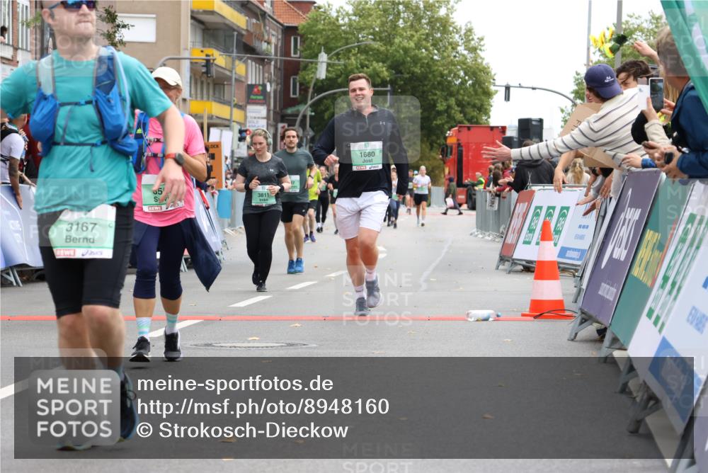 21.09.2025 - PSD Bank Halbmarathon Strokosch-Dieckow http://msf.ph/oto/8948160 21.09.2025 12:34:58 Ziel 1108, 1680, 3167, 3387, 3550, 3561, 3802, 3811 meine-sportfotos.de