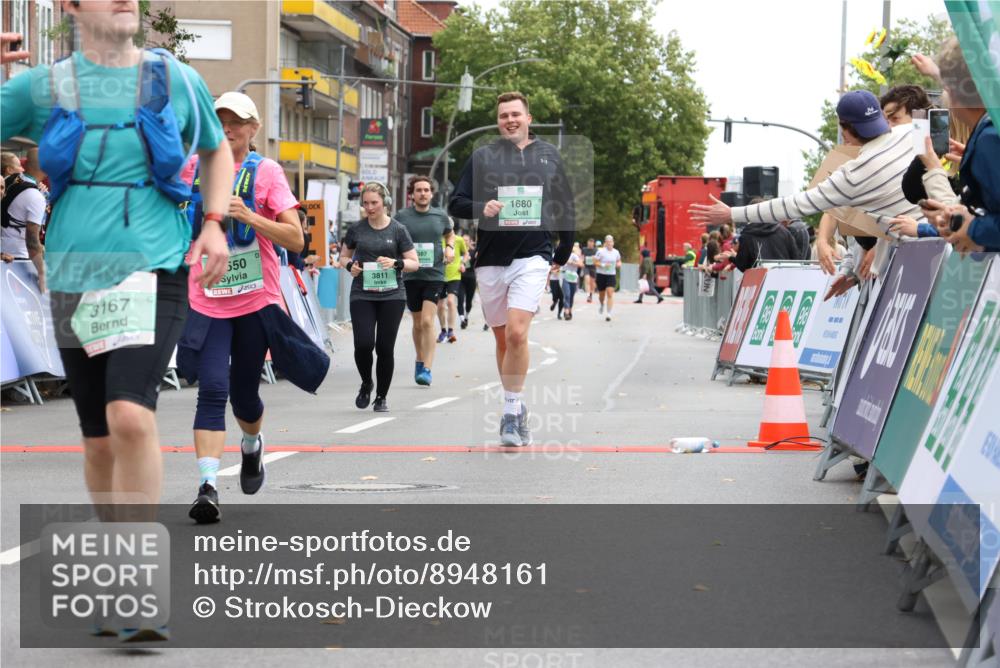 21.09.2025 - PSD Bank Halbmarathon Strokosch-Dieckow http://msf.ph/oto/8948161 21.09.2025 12:34:58 Ziel 1108, 1680, 3167, 3387, 3550, 3561, 3802, 3811 meine-sportfotos.de