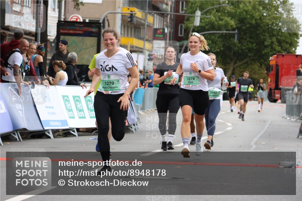 21.09.2025 - PSD Bank Halbmarathon Strokosch-Dieckow http://msf.ph/oto/8948178 21.09.2025 12:35:17 Ziel 1278, 1279, 1341, 2647, 3322, 3442, 3508, 3883 meine-sportfotos.de