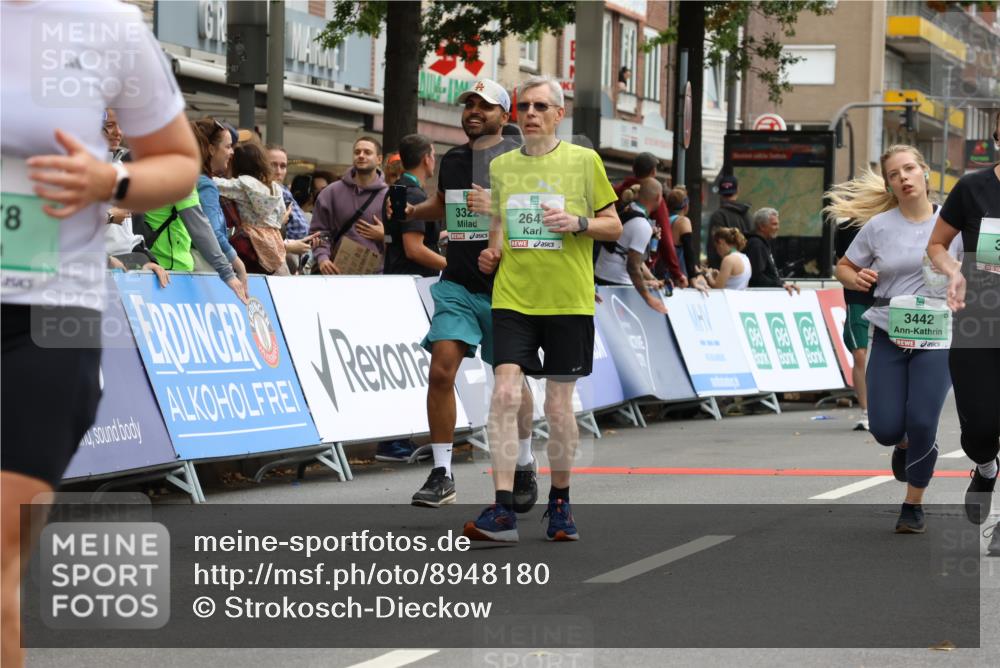 21.09.2025 - PSD Bank Halbmarathon Strokosch-Dieckow http://msf.ph/oto/8948180 21.09.2025 12:35:22 Ziel 1278, 1279, 2524, 2647, 3322, 3442, 3508, 3883 meine-sportfotos.de