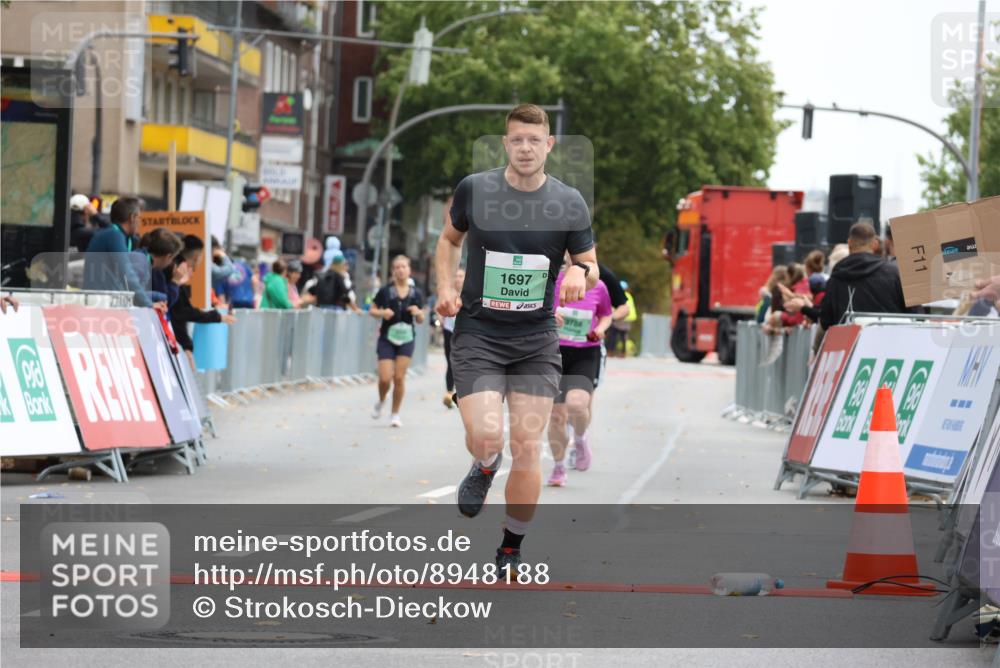 21.09.2025 - PSD Bank Halbmarathon Strokosch-Dieckow http://msf.ph/oto/8948188 21.09.2025 12:35:30 Ziel 1697, 2524, 3322, 3442, 3788 meine-sportfotos.de