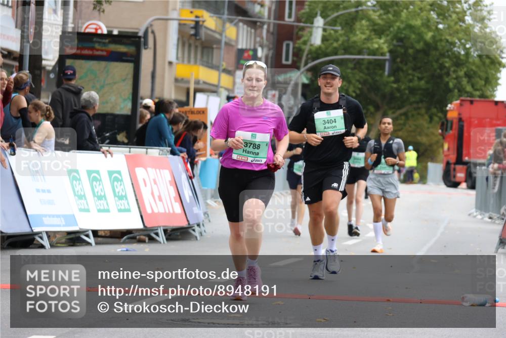 21.09.2025 - PSD Bank Halbmarathon Strokosch-Dieckow http://msf.ph/oto/8948191 21.09.2025 12:35:36 Ziel 1697, 3404, 3650, 3788 meine-sportfotos.de