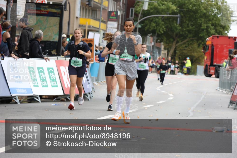 21.09.2025 - PSD Bank Halbmarathon Strokosch-Dieckow http://msf.ph/oto/8948196 21.09.2025 12:35:41 Ziel 3404, 3499, 3502, 3650, 3664, 3788 meine-sportfotos.de