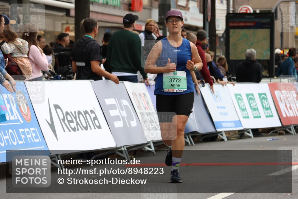 21.09.2025 - PSD Bank Halbmarathon Strokosch-Dieckow http://msf.ph/oto/8948223 21.09.2025 12:36:30 Ziel 2802, 2807, 3721, 3772 meine-sportfotos.de
