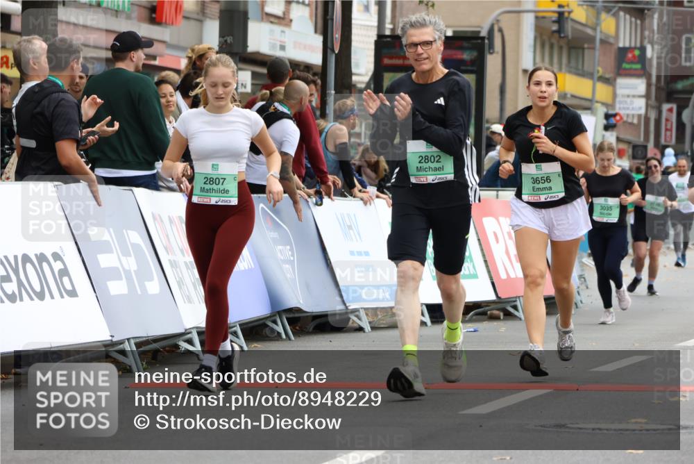 21.09.2025 - PSD Bank Halbmarathon Strokosch-Dieckow http://msf.ph/oto/8948229 21.09.2025 12:36:36 Ziel 2802, 2807, 3035, 3656, 3721, 3772 meine-sportfotos.de