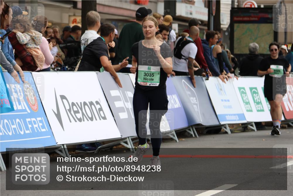 21.09.2025 - PSD Bank Halbmarathon Strokosch-Dieckow http://msf.ph/oto/8948238 21.09.2025 12:36:44 Ziel 2802, 2807, 3035, 3125, 3656, 3721 meine-sportfotos.de