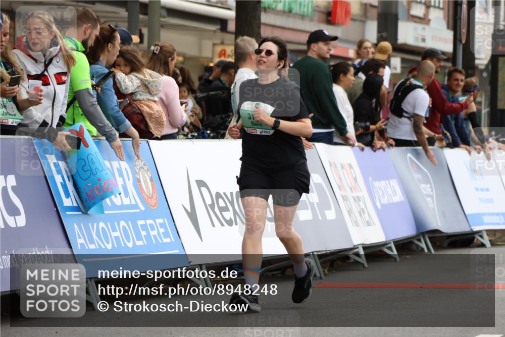 21.09.2025 - PSD Bank Halbmarathon Strokosch-Dieckow http://msf.ph/oto/8948248 21.09.2025 12:36:49 Ziel 3035, 3125, 4012 meine-sportfotos.de