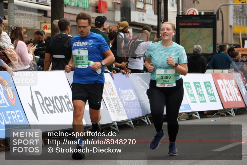21.09.2025 - PSD Bank Halbmarathon Strokosch-Dieckow http://msf.ph/oto/8948270 21.09.2025 12:37:40 Ziel 3377, 3398, 3405, 3553, 3832 meine-sportfotos.de