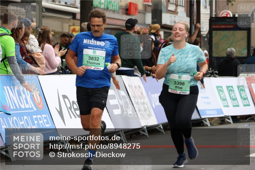 21.09.2025 - PSD Bank Halbmarathon Strokosch-Dieckow http://msf.ph/oto/8948275 21.09.2025 12:37:40 Ziel 3377, 3398, 3405, 3553, 3832 meine-sportfotos.de
