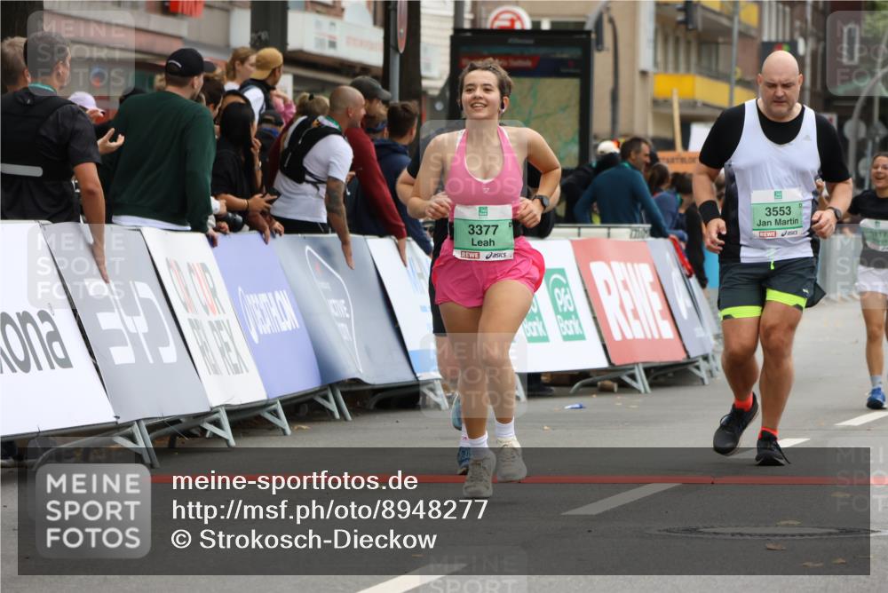 21.09.2025 - PSD Bank Halbmarathon Strokosch-Dieckow http://msf.ph/oto/8948277 21.09.2025 12:37:44 Ziel 3377, 3398, 3405, 3553, 3717, 3832 meine-sportfotos.de