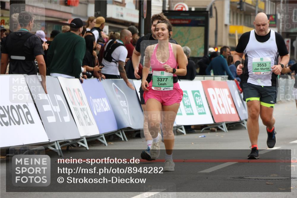 21.09.2025 - PSD Bank Halbmarathon Strokosch-Dieckow http://msf.ph/oto/8948282 21.09.2025 12:37:44 Ziel 3377, 3398, 3405, 3553, 3717, 3832 meine-sportfotos.de