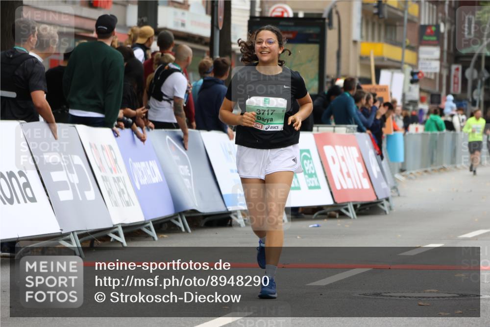 21.09.2025 - PSD Bank Halbmarathon Strokosch-Dieckow http://msf.ph/oto/8948290 21.09.2025 12:37:49 Ziel 3377, 3398, 3405, 3553, 3717, 3832 meine-sportfotos.de