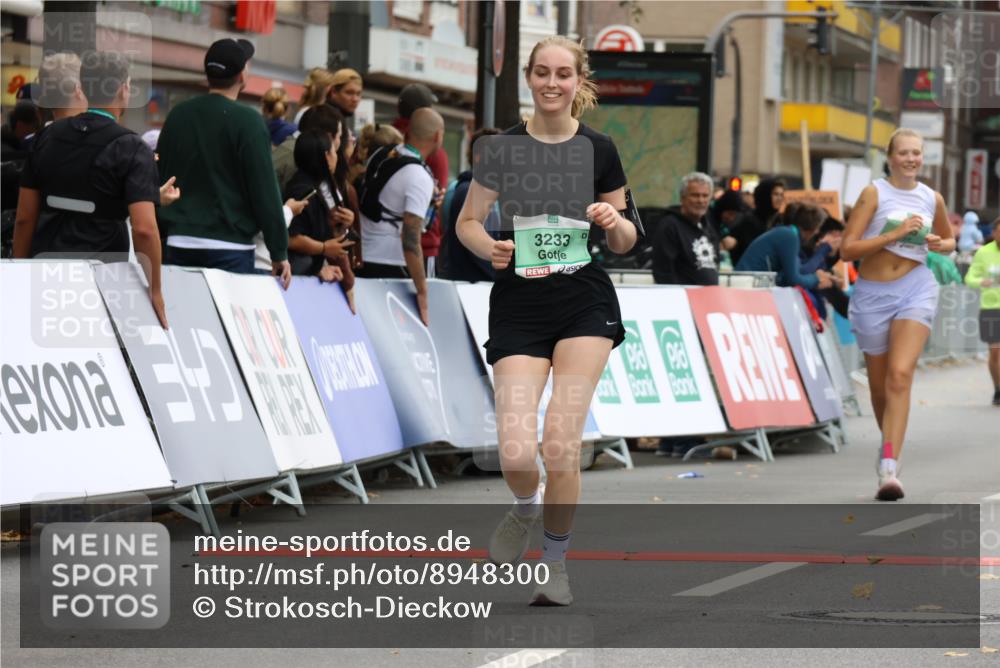 21.09.2025 - PSD Bank Halbmarathon Strokosch-Dieckow http://msf.ph/oto/8948300 21.09.2025 12:38:00 Ziel 3233, 3543, 3703, 3818, 3865 meine-sportfotos.de