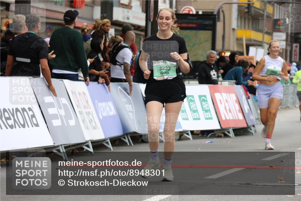21.09.2025 - PSD Bank Halbmarathon Strokosch-Dieckow http://msf.ph/oto/8948301 21.09.2025 12:38:00 Ziel 3233, 3543, 3703, 3818, 3865 meine-sportfotos.de
