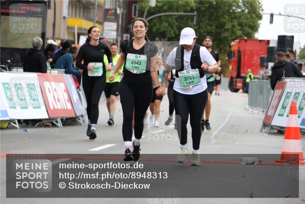 21.09.2025 - PSD Bank Halbmarathon Strokosch-Dieckow http://msf.ph/oto/8948313 21.09.2025 12:38:06 Ziel 1156, 3233, 3487, 3543, 3703, 3799, 3818, 3865, 3905 meine-sportfotos.de