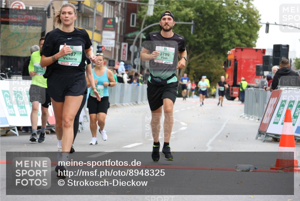 21.09.2025 - PSD Bank Halbmarathon Strokosch-Dieckow http://msf.ph/oto/8948325 21.09.2025 12:38:10 Ziel 1156, 3211, 3212, 3487, 3543, 3703, 3799, 3818, 3865, 3905 meine-sportfotos.de