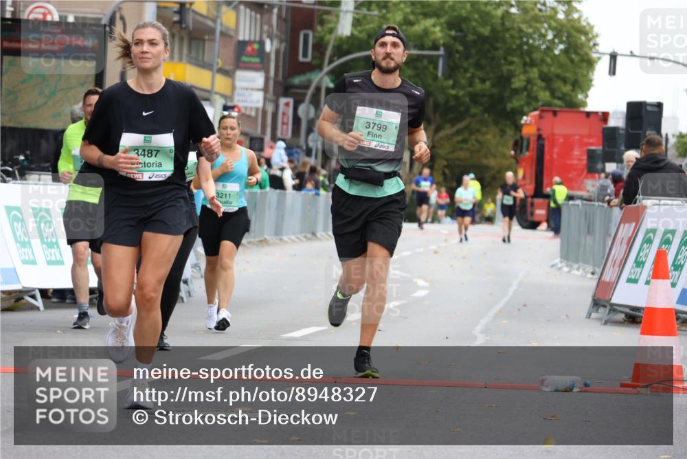 21.09.2025 - PSD Bank Halbmarathon Strokosch-Dieckow http://msf.ph/oto/8948327 21.09.2025 12:38:10 Ziel 1156, 3211, 3212, 3487, 3543, 3703, 3799, 3818, 3865, 3905 meine-sportfotos.de