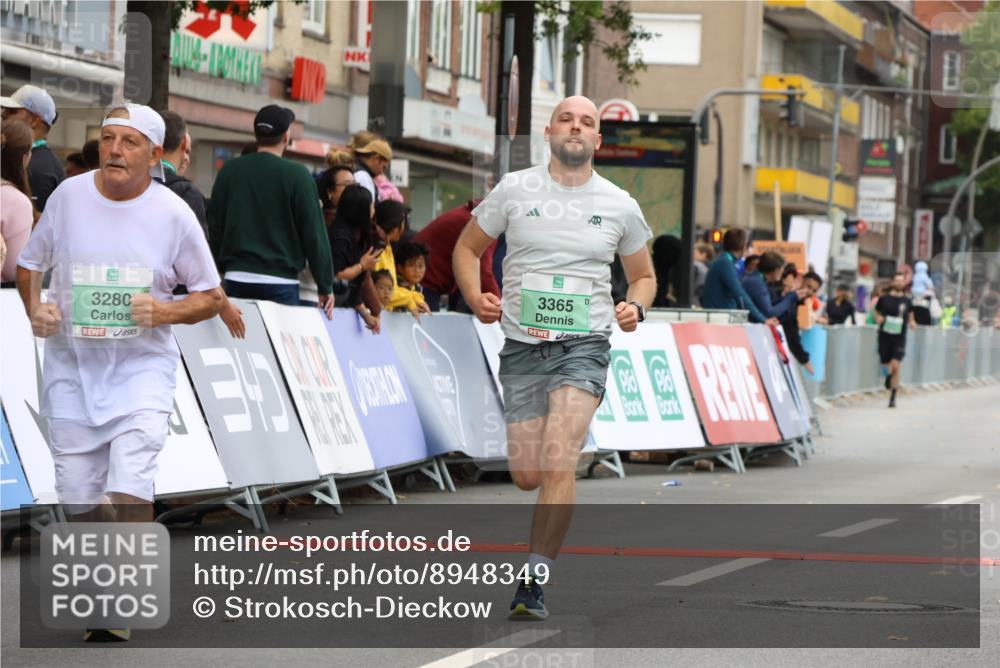 21.09.2025 - PSD Bank Halbmarathon Strokosch-Dieckow http://msf.ph/oto/8948349 21.09.2025 12:38:59 Ziel 3197, 3238, 3280, 3365 meine-sportfotos.de