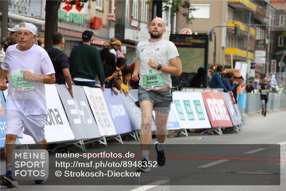 21.09.2025 - PSD Bank Halbmarathon Strokosch-Dieckow http://msf.ph/oto/8948352 21.09.2025 12:39:00 Ziel 3197, 3238, 3280, 3365 meine-sportfotos.de