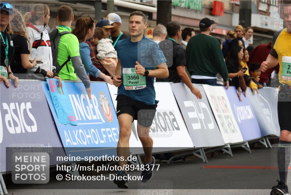 21.09.2025 - PSD Bank Halbmarathon Strokosch-Dieckow http://msf.ph/oto/8948377 21.09.2025 12:39:24 Ziel 2765, 3566, 3623, 3797 meine-sportfotos.de