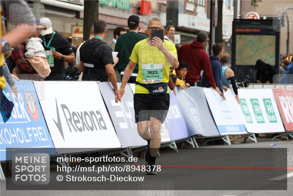21.09.2025 - PSD Bank Halbmarathon Strokosch-Dieckow http://msf.ph/oto/8948378 21.09.2025 12:39:27 Ziel 2709, 2765, 3566, 3623 meine-sportfotos.de
