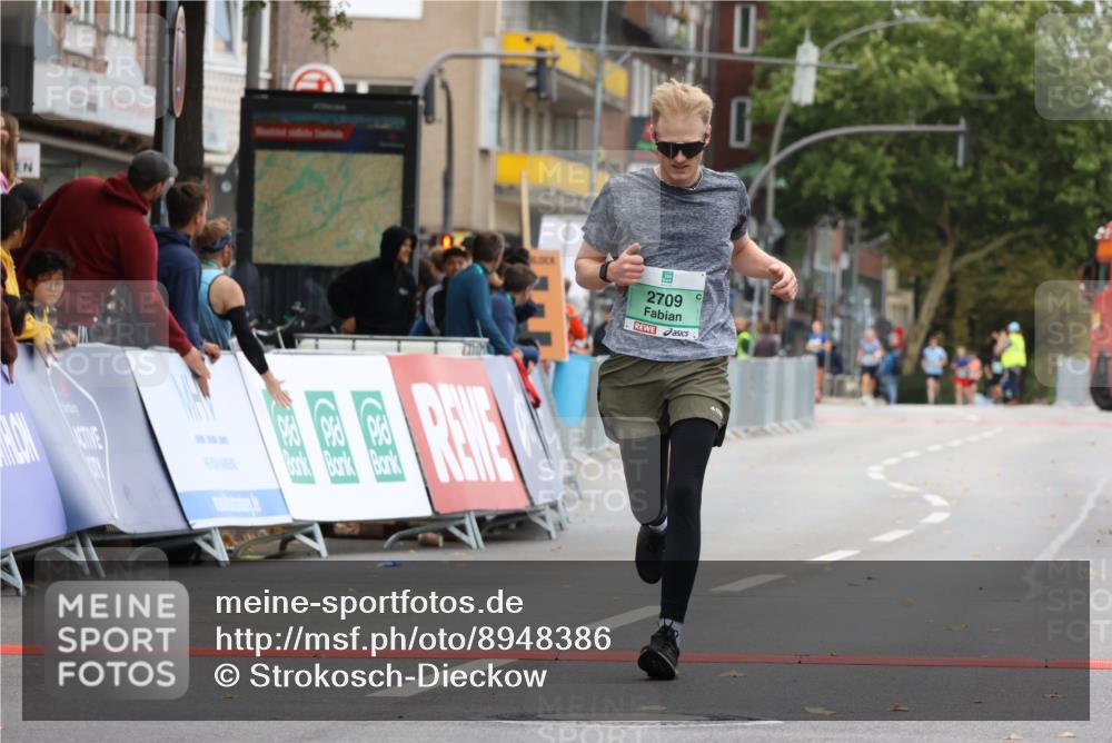 21.09.2025 - PSD Bank Halbmarathon Strokosch-Dieckow http://msf.ph/oto/8948386 21.09.2025 12:39:31 Ziel 2709, 2765, 3566, 3623 meine-sportfotos.de