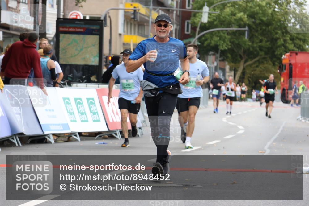 21.09.2025 - PSD Bank Halbmarathon Strokosch-Dieckow http://msf.ph/oto/8948452 21.09.2025 12:41:01 Ziel 1291, 1293, 1540, 3459, 3676 meine-sportfotos.de