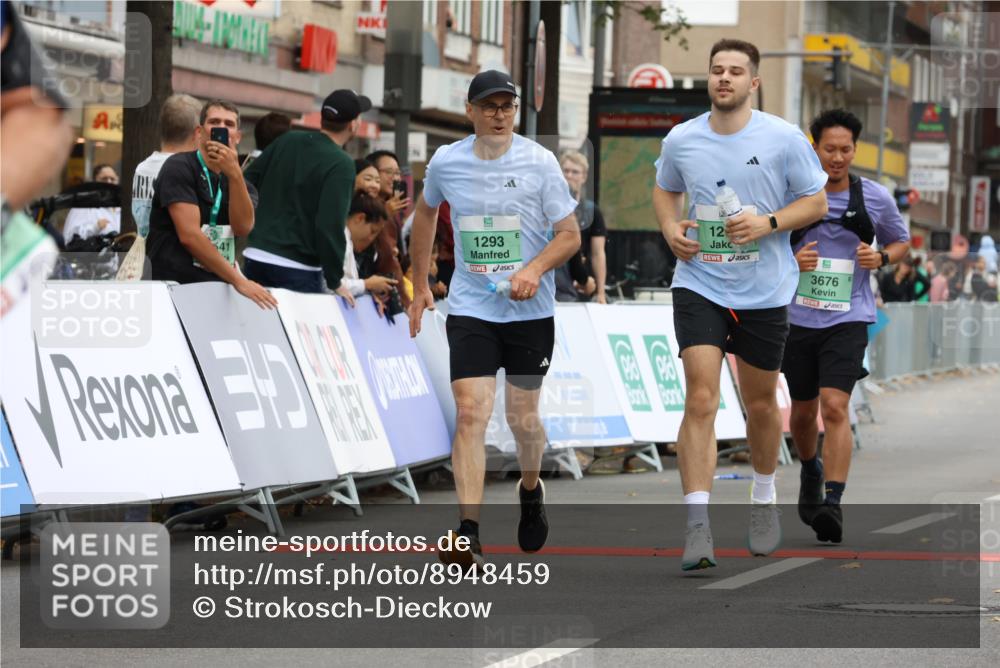 21.09.2025 - PSD Bank Halbmarathon Strokosch-Dieckow http://msf.ph/oto/8948459 21.09.2025 12:41:05 Ziel 1291, 1293, 1540, 3459, 3676 meine-sportfotos.de