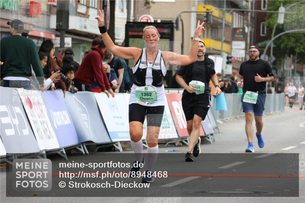 21.09.2025 - PSD Bank Halbmarathon Strokosch-Dieckow http://msf.ph/oto/8948468 21.09.2025 12:41:23 Ziel 1352, 1497, 3628 meine-sportfotos.de