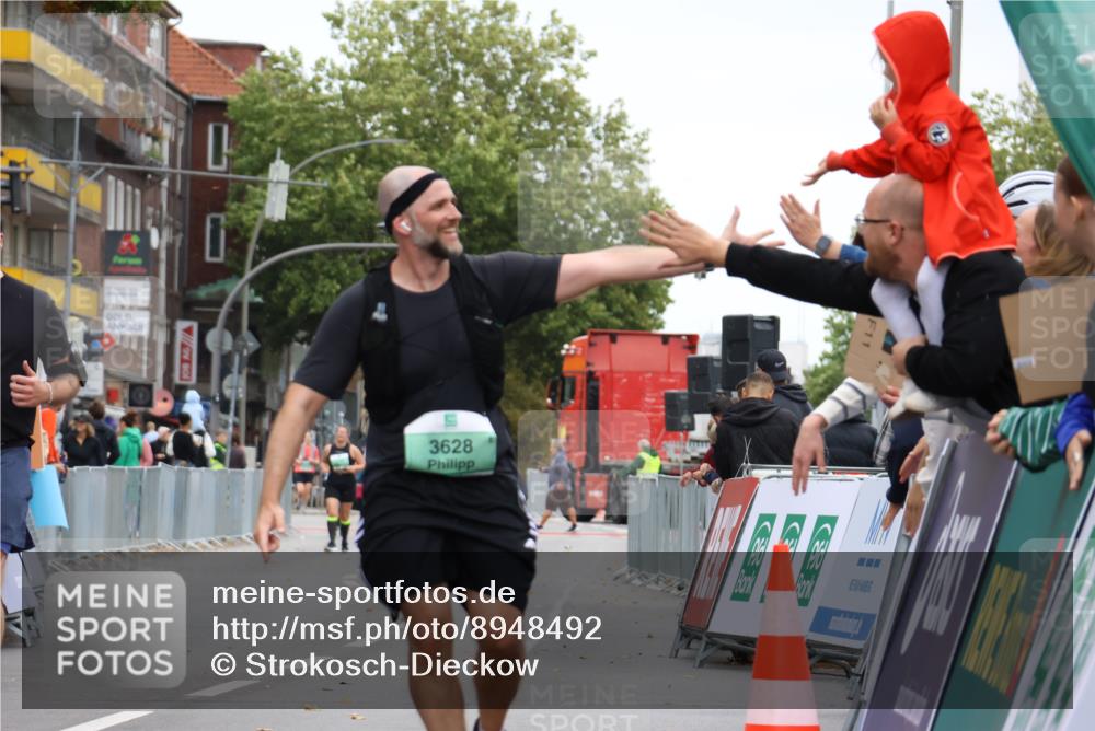21.09.2025 - PSD Bank Halbmarathon Strokosch-Dieckow http://msf.ph/oto/8948492 21.09.2025 12:41:28 Ziel 1352, 1497, 3628 meine-sportfotos.de