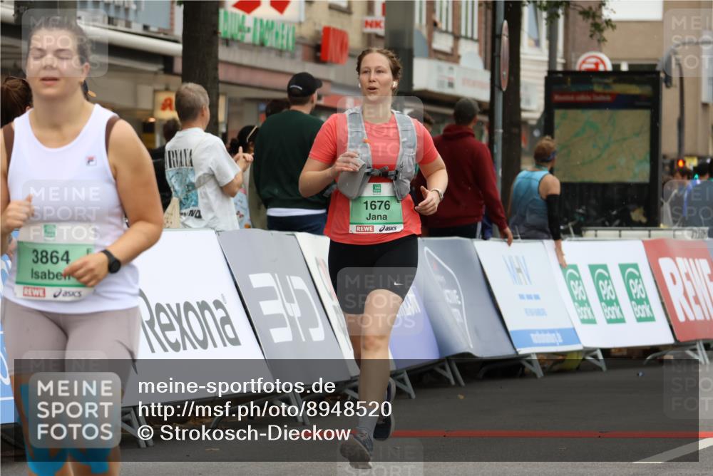 21.09.2025 - PSD Bank Halbmarathon Strokosch-Dieckow http://msf.ph/oto/8948520 21.09.2025 12:42:11 Ziel 1676, 3864 meine-sportfotos.de
